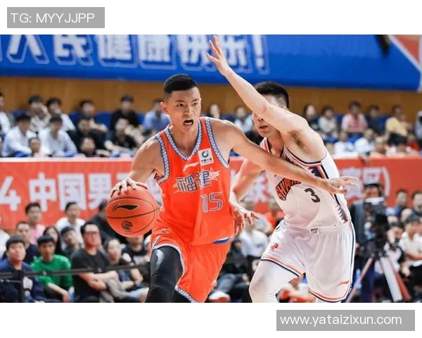 陈林坚的篮球之路：从青涩少年到职业赛场的传奇蜕变