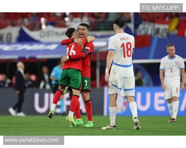 乌克兰与葡萄牙激战正酣双方争夺欧洲杯晋级名额的精彩对决 乌克兰与葡萄牙激战正酣双方争夺欧洲杯晋级名额的精彩对决